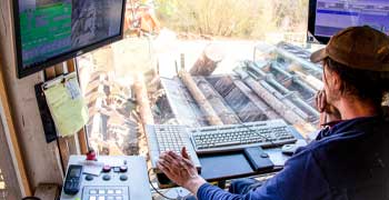 Hirschbach-GmbH-Jobs-Einteiler-Mobile-1
